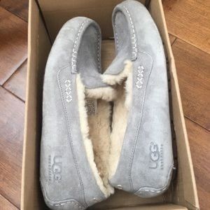 Ansley slippers new w/o box or tags